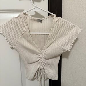 Love Tree ivory short sleeve crop top